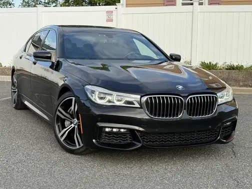 2017 BMW 7 Series 750i RWD photo