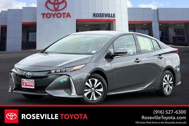 2017 Toyota Prius Prime Plus FWD photo