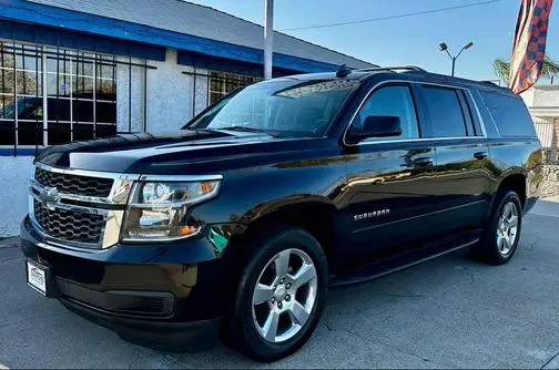 2017 Chevrolet Suburban LS RWD photo