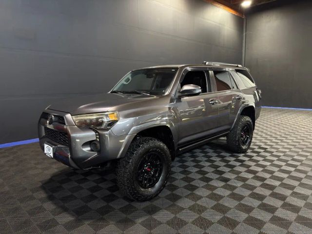 2017 Toyota 4Runner SR5 Premium 4WD photo