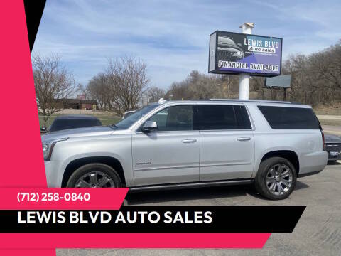 2017 GMC Yukon XL Denali 4WD photo