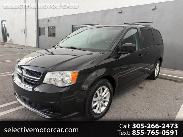 2016 Dodge Grand Caravan SXT FWD photo