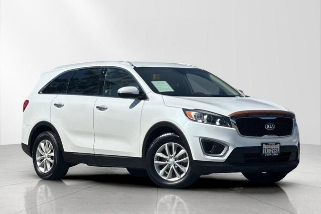 2017 Kia Sorento LX V6 FWD photo