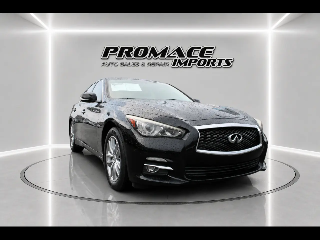 2017 Infiniti Q50 2.0T Premium RWD photo