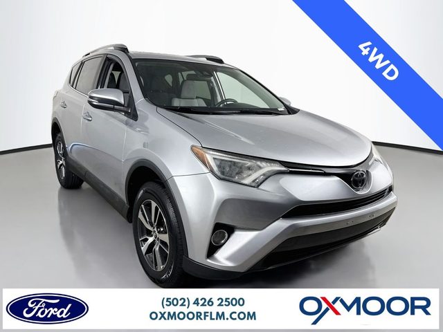 2017 Toyota RAV4 XLE AWD photo