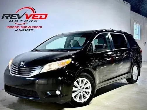2017 Toyota Sienna XLE AWD photo