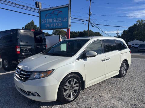 2017 Honda Odyssey Touring FWD photo