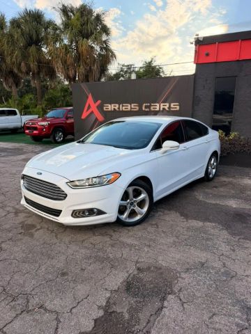 2016 Ford Fusion SE FWD photo