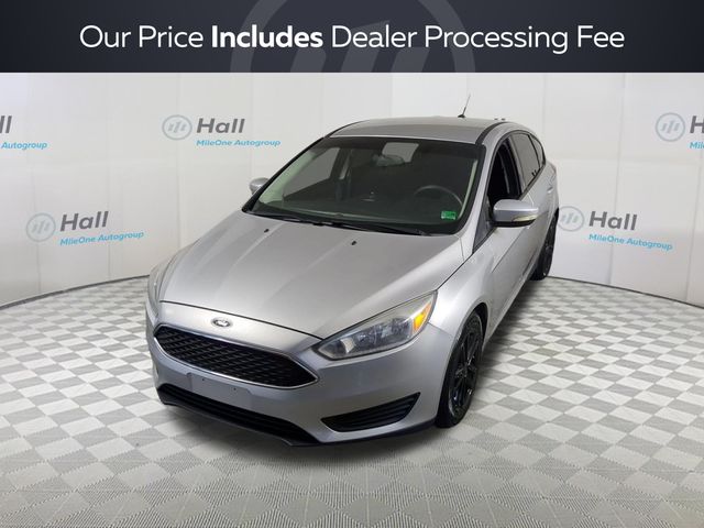 2016 Ford Focus SE FWD photo
