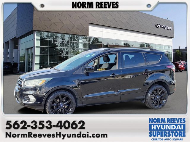 2017 Ford Escape SE FWD photo