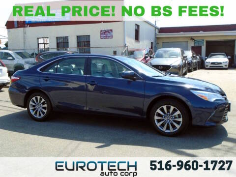 2017 Toyota Camry XLE FWD photo