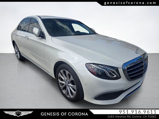 2017 Mercedes-Benz E-Class E 300 Luxury RWD photo