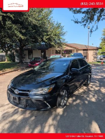 2017 Toyota Camry SE FWD photo