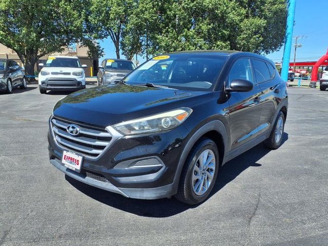 2017 Hyundai Tucson SE FWD photo