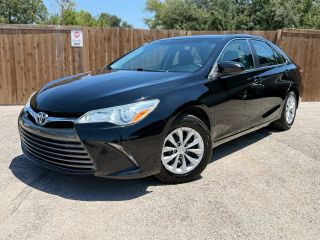 2015 Toyota Camry LE FWD photo