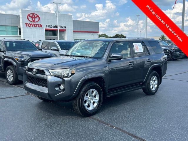 2016 Toyota 4Runner SR5 4WD photo