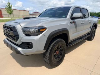 2017 Toyota Tacoma TRD Pro 4WD photo