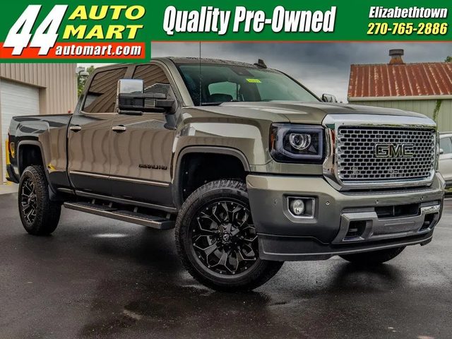 2017 GMC Sierra 2500HD Denali 4WD photo