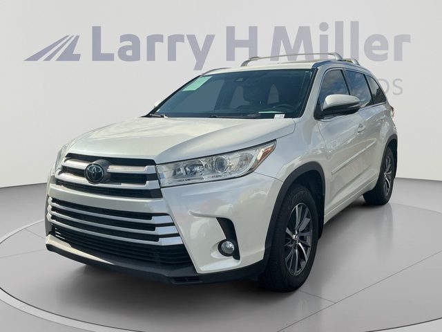 2017 Toyota Highlander XLE AWD photo