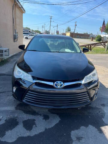 2017 Toyota Camry LE FWD photo