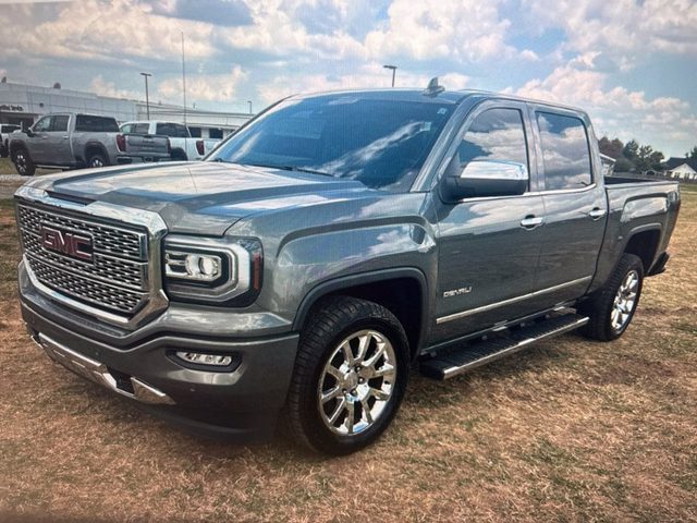 2017 GMC Sierra 1500 Denali 4WD photo