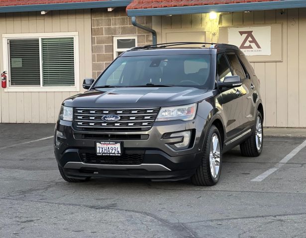 2017 Ford Explorer Limited 4WD photo