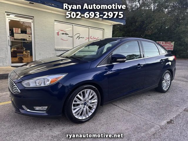 2017 Ford Focus Titanium FWD photo