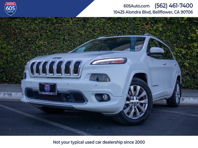 2017 Jeep Cherokee Overland 4WD photo