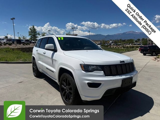 2017 Jeep Grand Cherokee Altitude 4WD photo