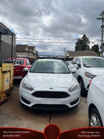 2017 Ford Focus SE FWD photo