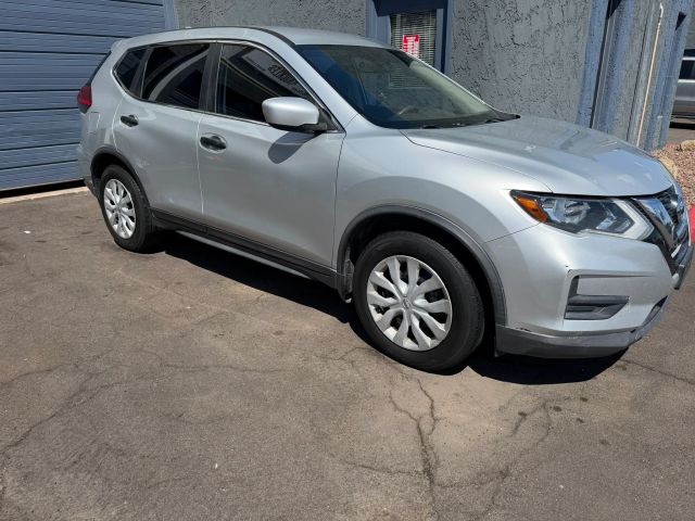2017 Nissan Rogue S FWD photo