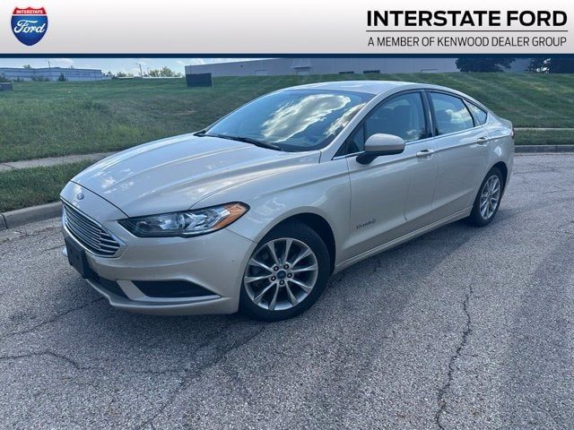 2017 Ford Fusion Hybrid SE FWD photo