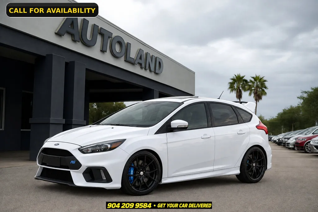2017 Ford Focus RS AWD photo