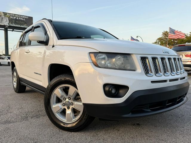 2016 Jeep Compass Latitude FWD photo