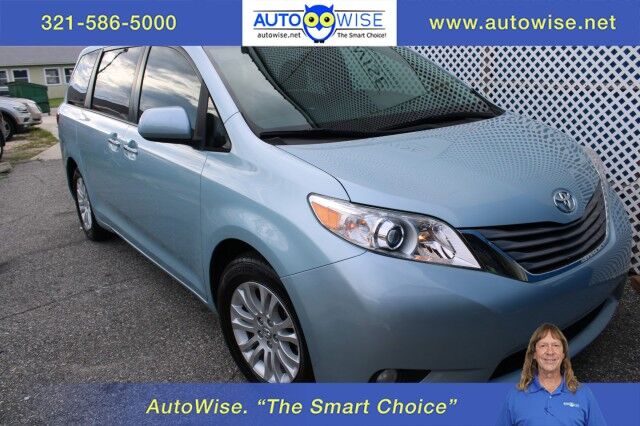 2017 Toyota Sienna XLE FWD photo