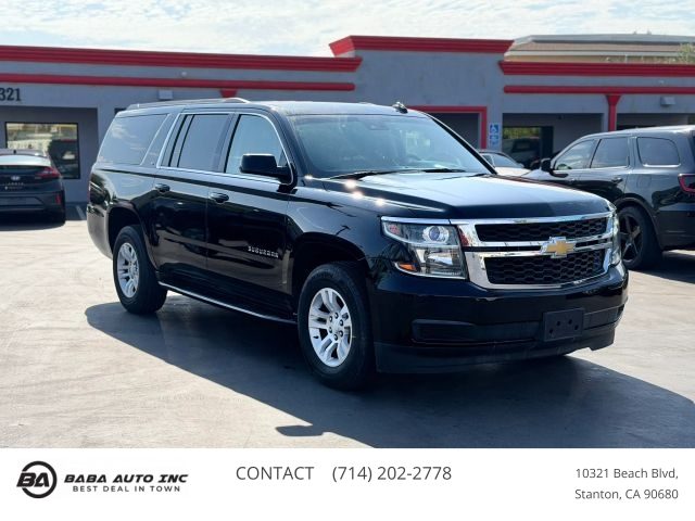 2017 Chevrolet Suburban LT RWD photo