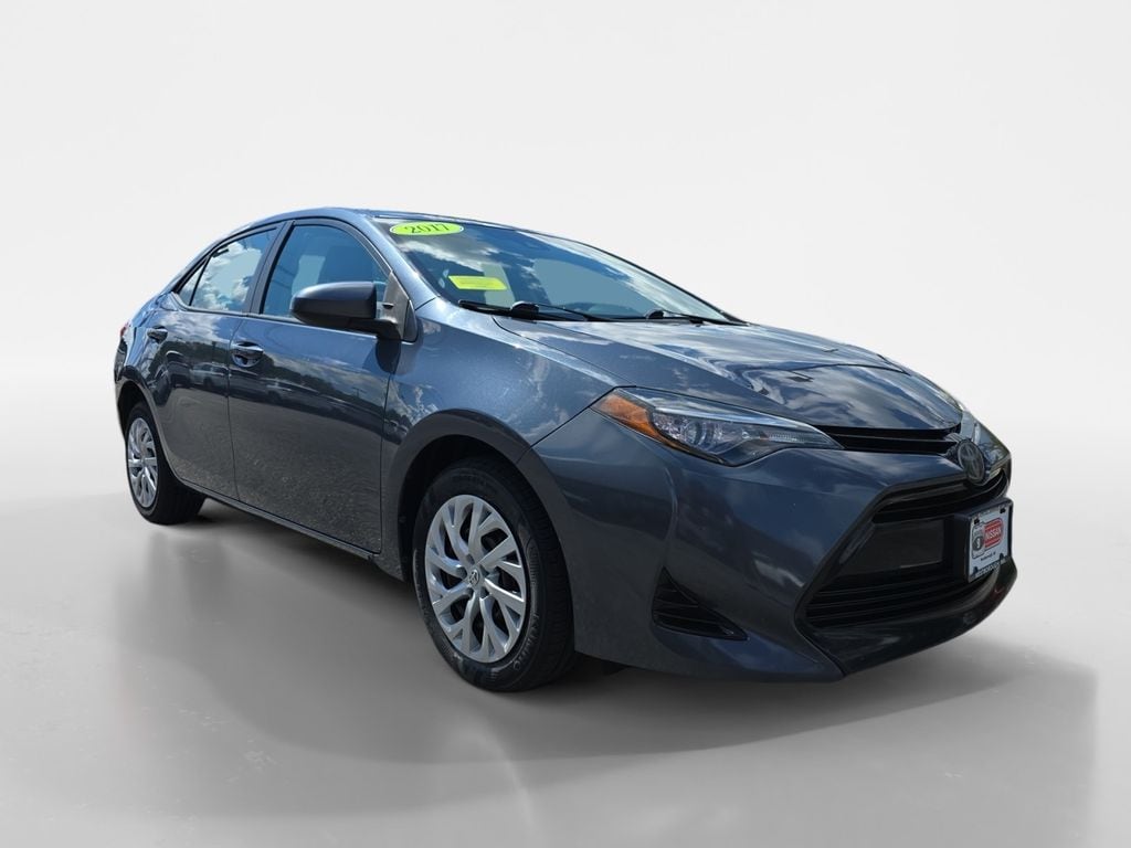 2017 Toyota Corolla LE FWD photo