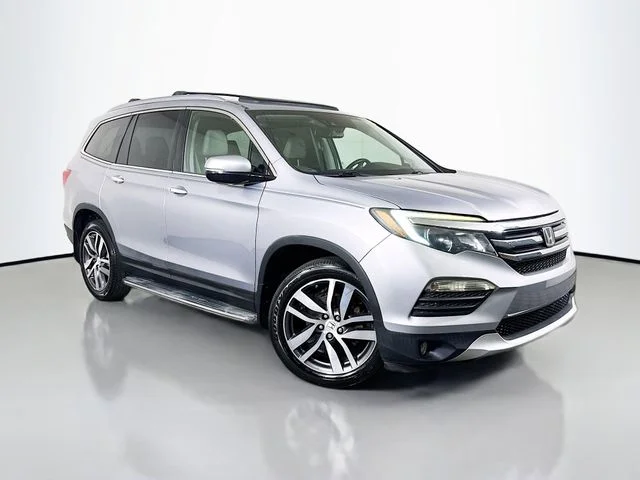 2017 Honda Pilot Elite AWD photo