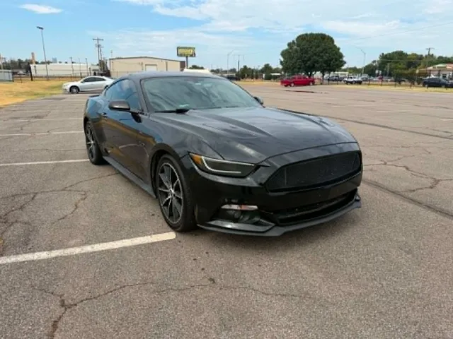 2017 Ford Mustang GT RWD photo