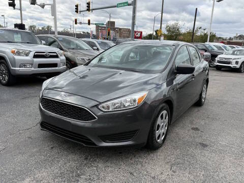 2017 Ford Focus S FWD photo