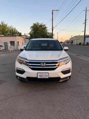 2017 Honda Pilot EX FWD photo