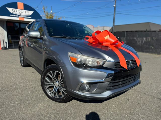 2017 Mitsubishi Outlander Sport SE 2.4 4WD photo