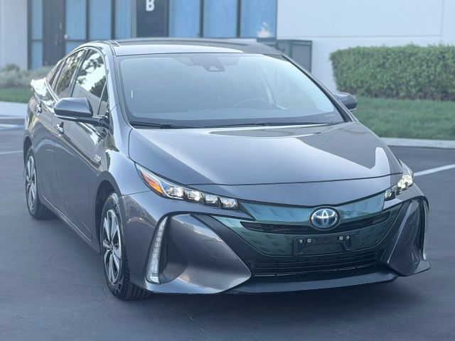 2017 Toyota Prius Prime Plus FWD photo