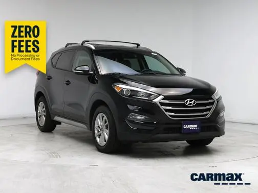 2017 Hyundai Tucson SE Plus AWD photo