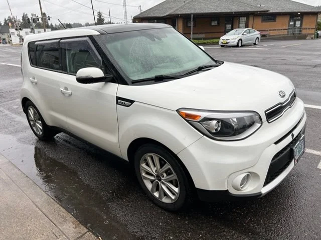2017 Kia Soul + FWD photo