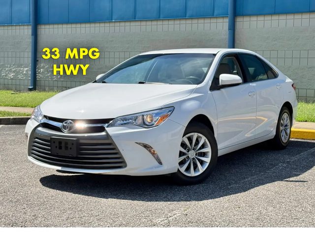 2017 Toyota Camry LE FWD photo