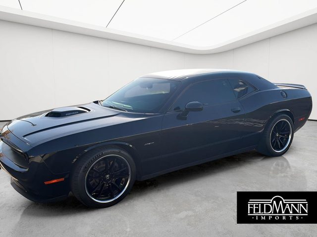 2017 Dodge Challenger R/T Shaker RWD photo