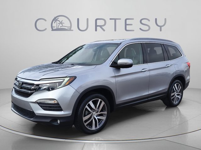 2017 Honda Pilot Touring FWD photo