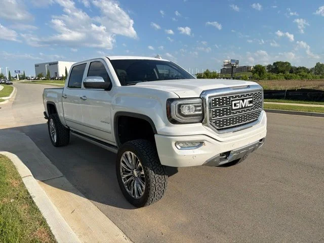 2017 GMC Sierra 1500 Denali 4WD photo