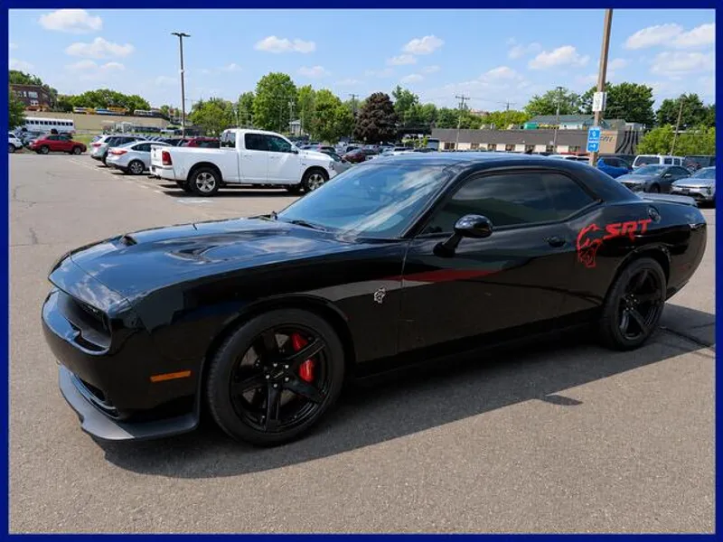 2017 Dodge Challenger SRT Hellcat RWD photo